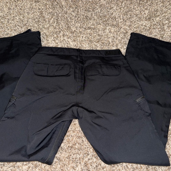 Burton Women’s Gloria Snow Pant. Black. Size small. NWT - Picture 3 of 6